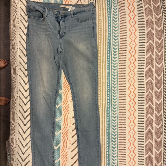 Women's Levi’s 311 Shaping Skinny Jeans - Picture 1 of 4